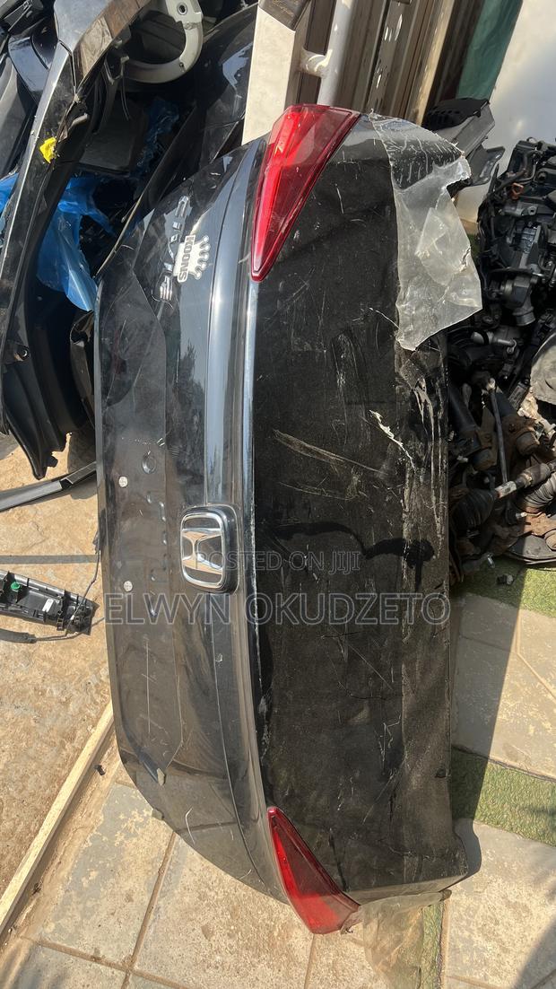 2016-2021 Honda Civic Trunk Boot photo 2