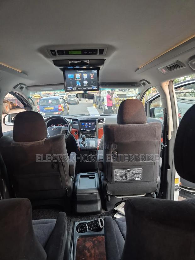 Toyota Vellfire 2014 White photo 6