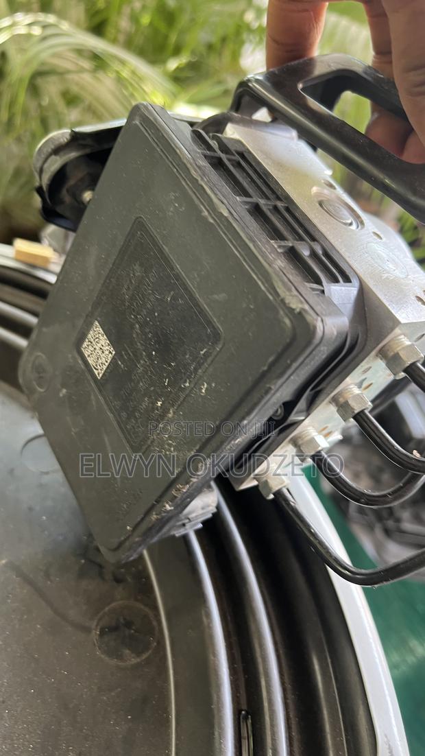 2023-2025 Honda Accord Abs Control Unit photo 2