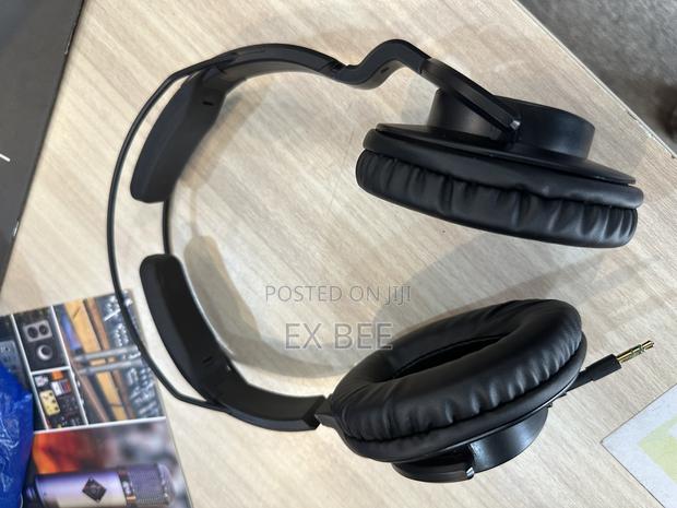 Zoom ZHP-1 Studio Headphones photo 2