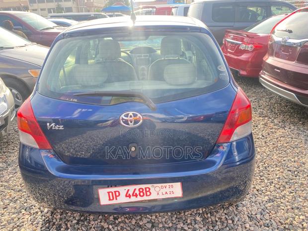 Toyota Vitz 1.0 FWD 3dr 2010 Blue