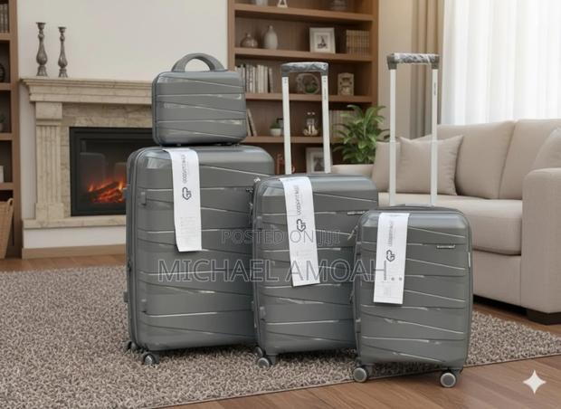 Suitable Luggage photo 2