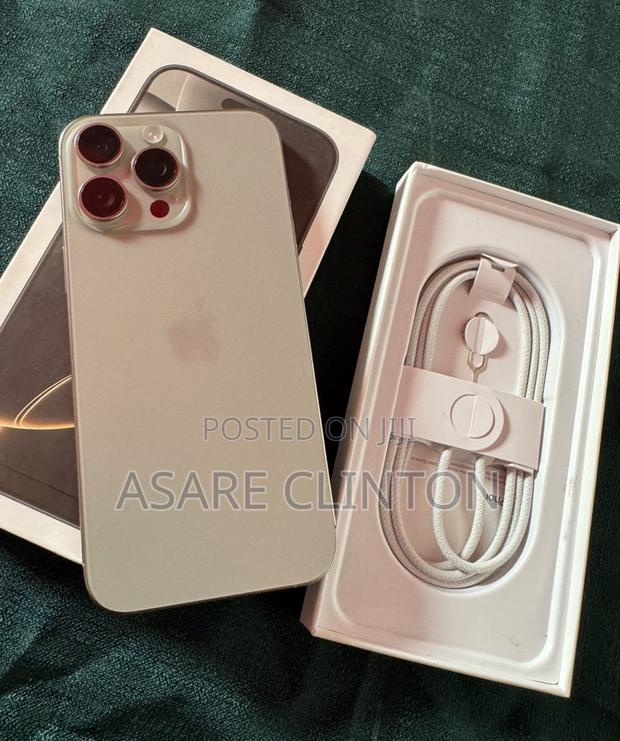 Apple iPhone 16 Pro Max 512 GB Gray photo 2