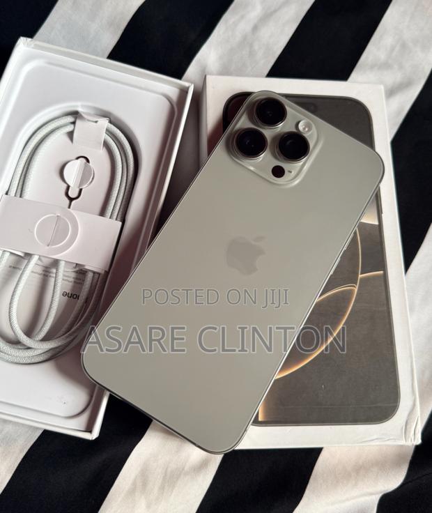 Apple iPhone 16 Pro Max 512 GB Gray photo 2