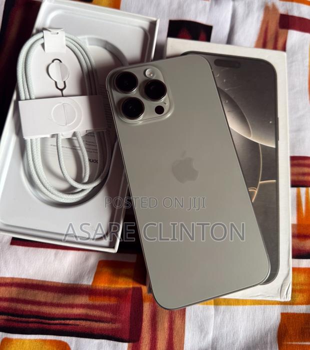 Apple iPhone 16 Pro Max 512 GB Gray photo 2