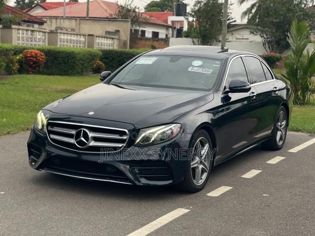 Mercedes-Benz E300 4Matic AWD Sedan (2.0L 4cyl 9A) 2017 Black