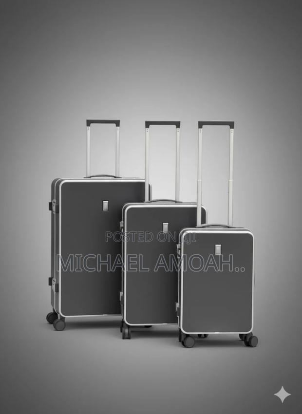 Suitable Luggage photo 4