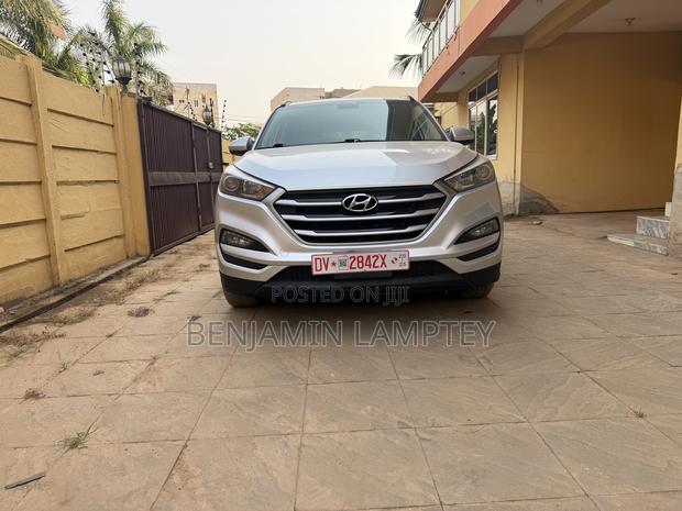 Hyundai Tucson SEL AWD 2018 Silver