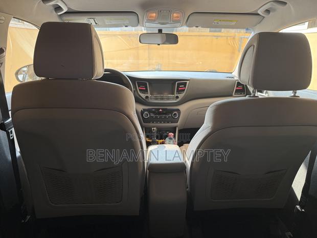 Hyundai Tucson SEL AWD 2018 Silver