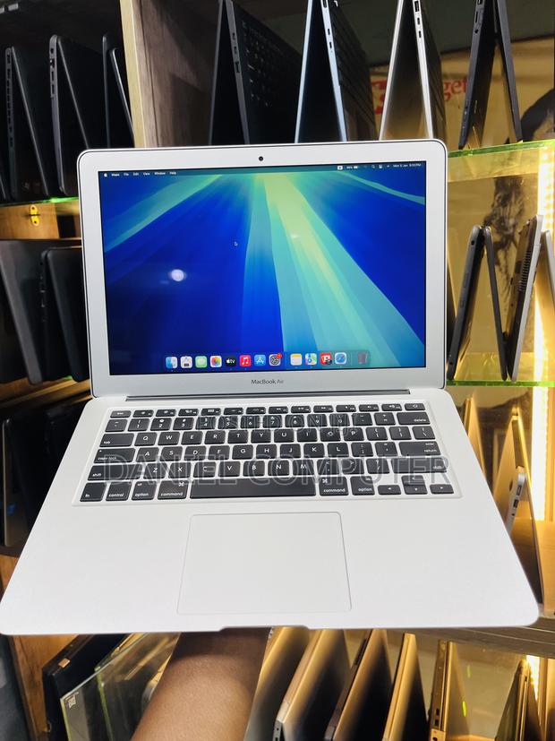 Laptop Apple MacBook Air 2017 8GB Intel Core i5 SSD 256GB