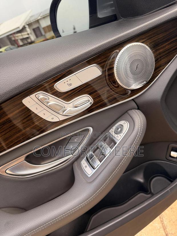 Mercedes-Benz C300 2020 Gray