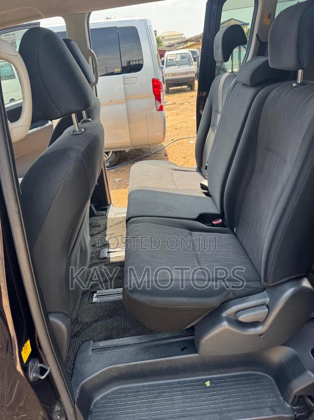 Toyota Voxy 2013 Black