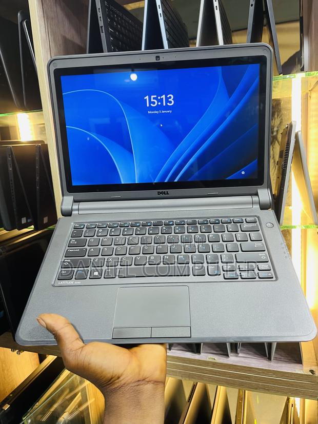 Laptop Dell Latitude 13 3340 8GB Intel Celeron HDD 500GB photo 2