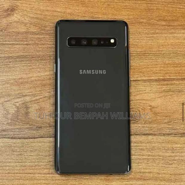 Samsung Galaxy S10 128 GB Black photo 2