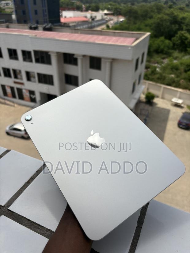Apple iPad (2025) 128 GB Silver photo 2