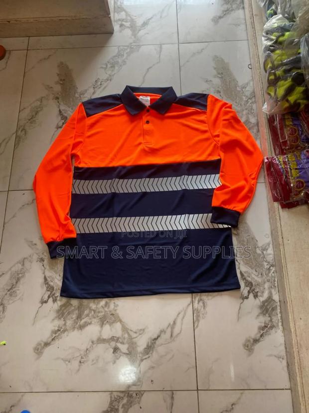 Long-Sleeved Reflective · Photo 2