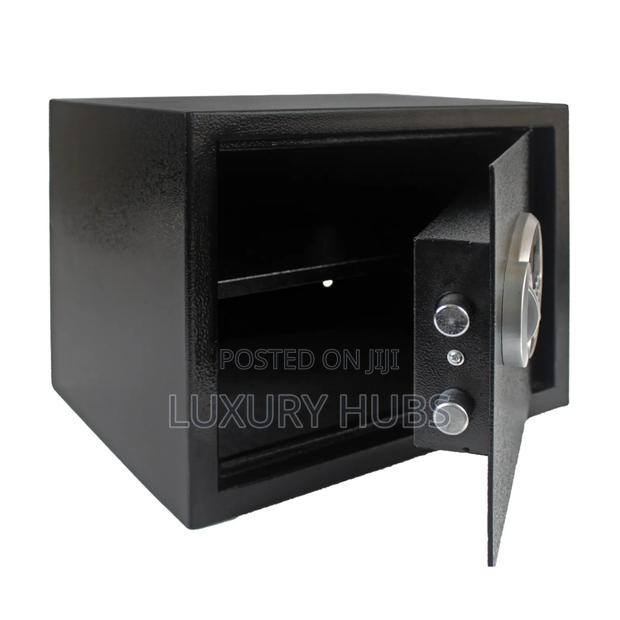 Key/Digital Combination Safe Box photo 2