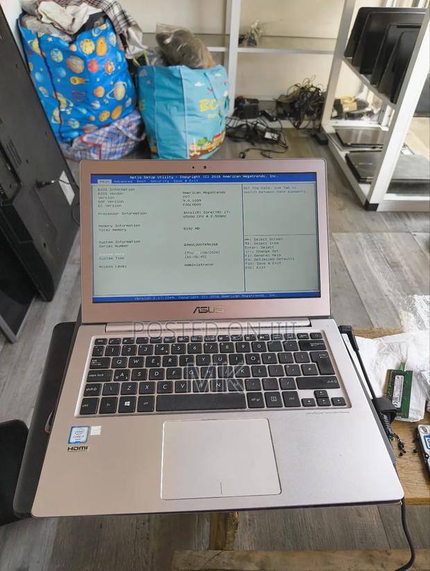 Laptop Asus ZenBook UX303UA 8GB Intel Core I7 HDD 500GB