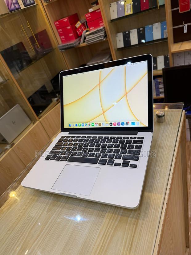 New Laptop Apple MacBook Pro 2015 8GB Intel Core i5 SSD 500GB photo 3