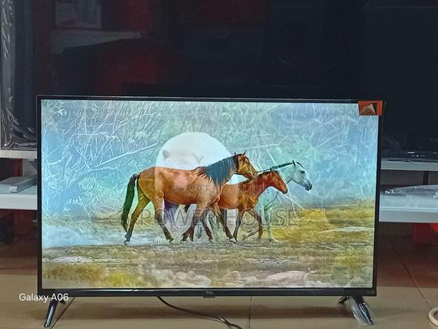TCL 32 Inches Smart TV for Modern Homes · Photo 4