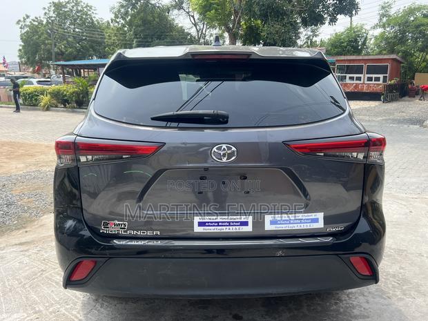 Toyota Highlander LE AWD 2020 Gray