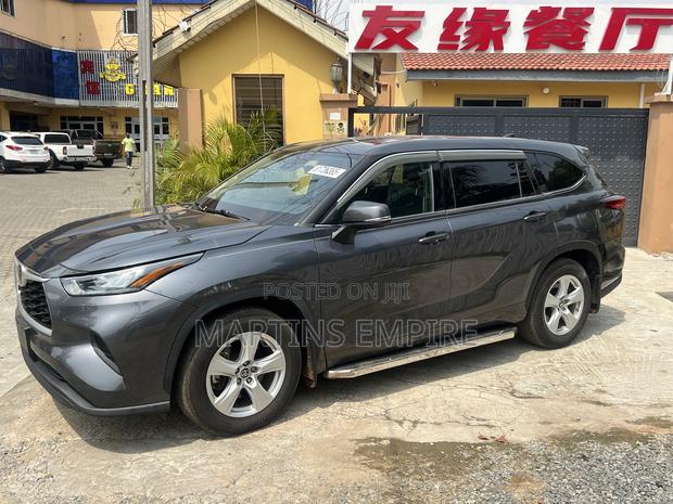 Toyota Highlander LE AWD 2020 Gray