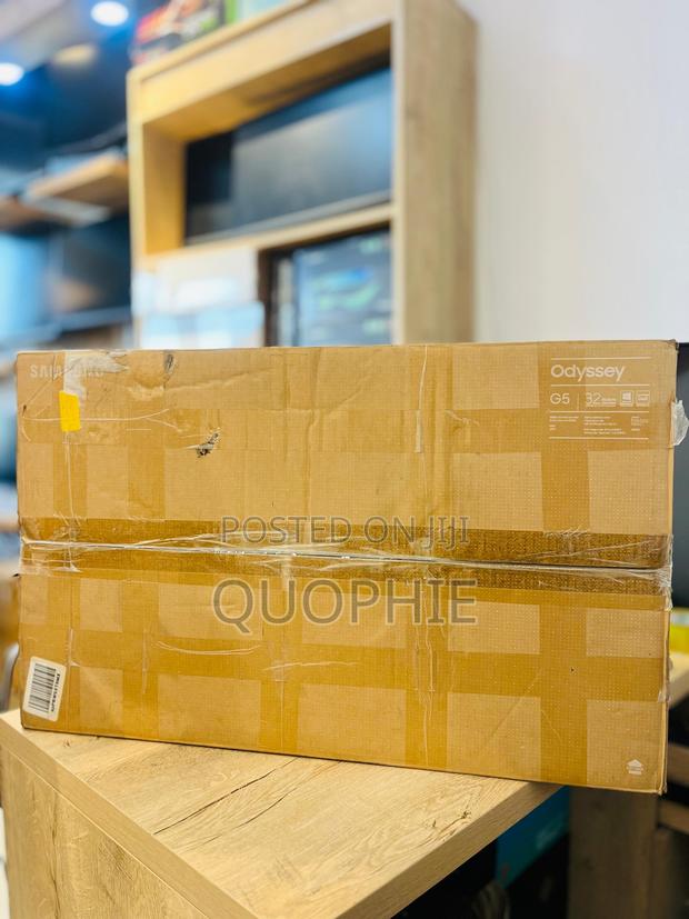 Samsung Odyssey G5 Monitor