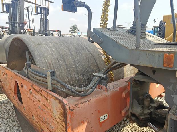 Heavy Duty Hamm Road Compactor (Selling as Is) photo 3
