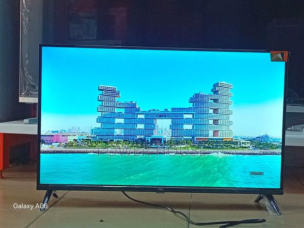 Entertainment Upgrade TCL 32 Inches TV · Photo 4
