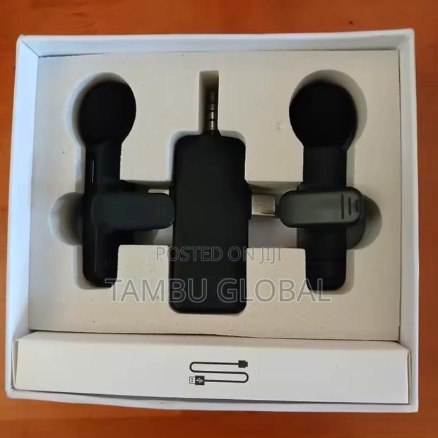 Professional 4-in-1 Wireless Lavalier Microphone – iPhone Android photo 3