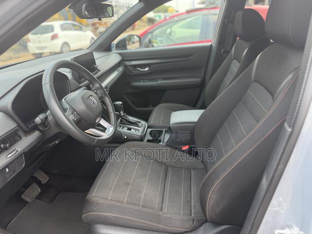 Honda CR-V 2024 White