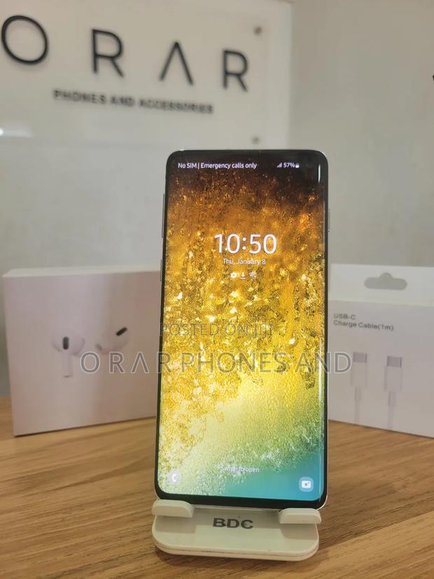 Samsung Galaxy S10 128 GB White photo 3