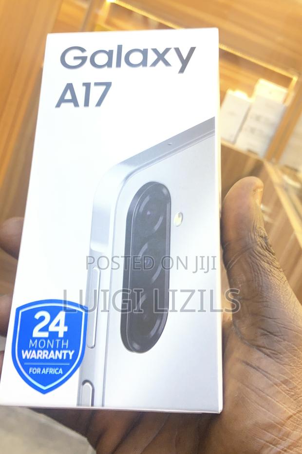 New Samsung Galaxy A17 128 GB Black photo 3