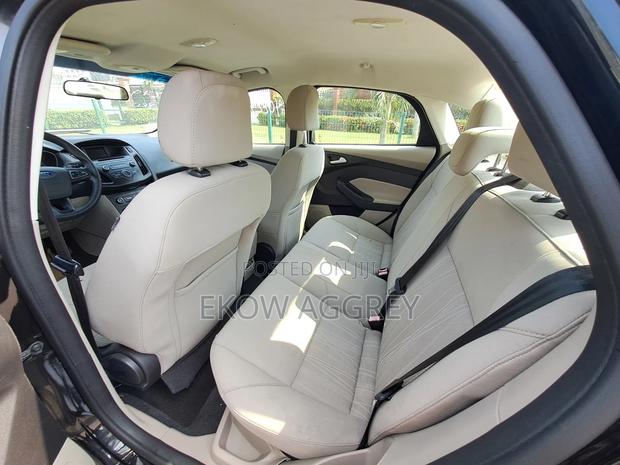 Ford Focus SE 4dr Sedan (2.0L 4cyl 5M) 2015 Black