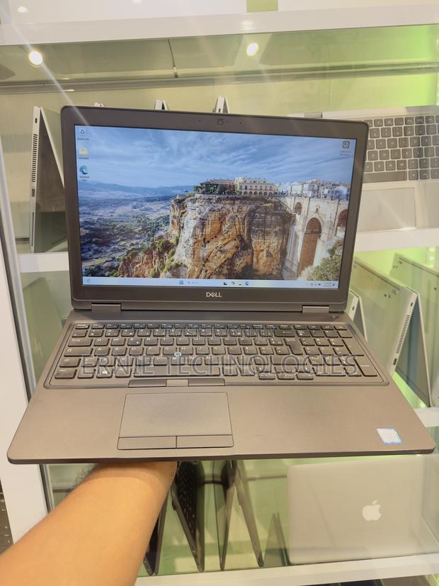 Laptop Dell Latitude 5590 8GB Intel Core i7 SSD 256GB photo 7