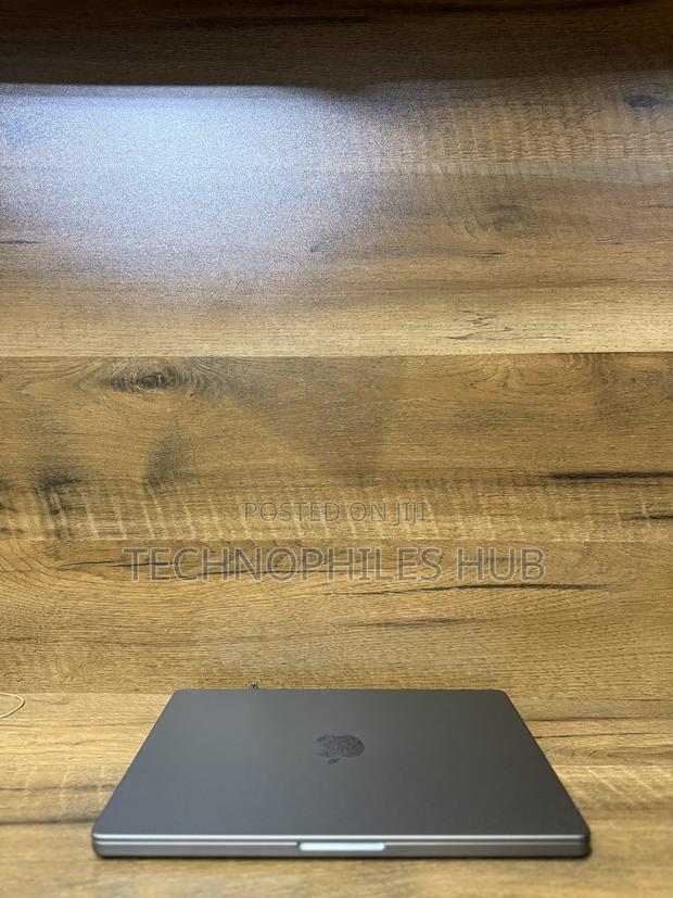 Laptop Apple MacBook Pro 8GB Apple M3 SSD 1T photo 3