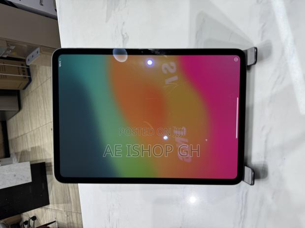Apple iPad Pro 11 (2025) 256 GB Gray photo 5