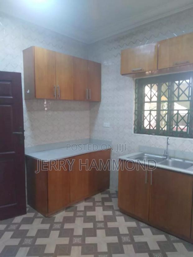 3bdrm Apartment in Teshie Penny, New Town for rent · Photo 3