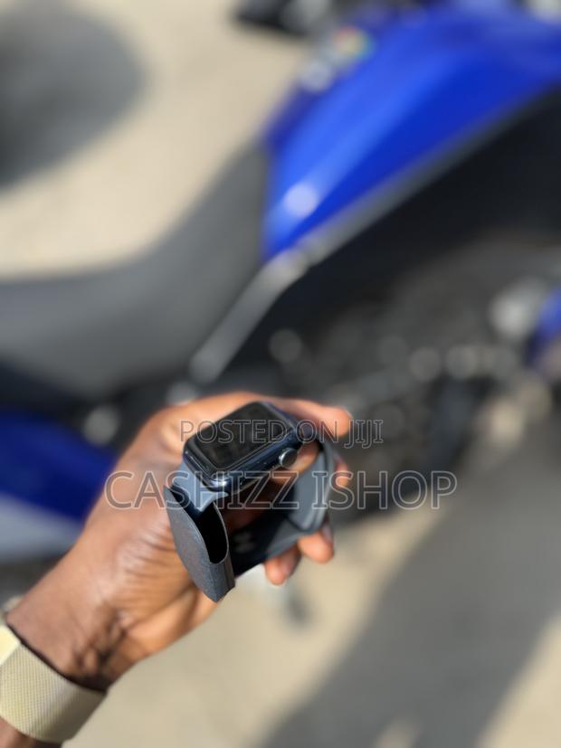 Apple Watch Series 7 photo 6