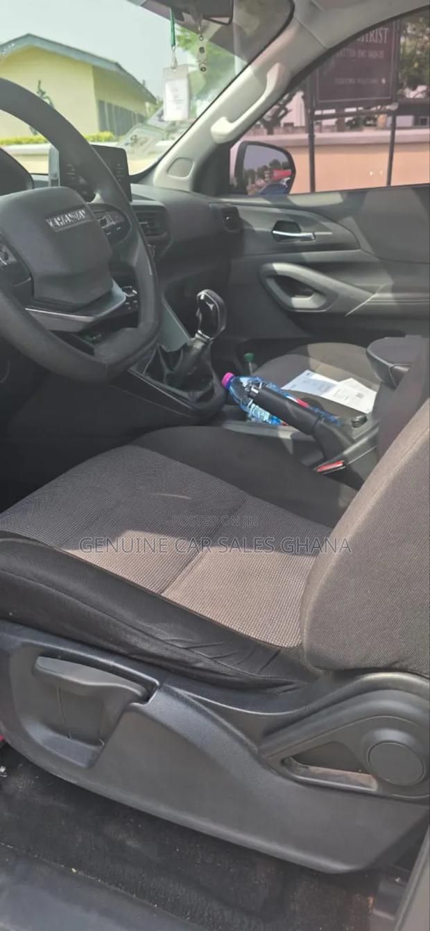 Changan Hunter Plus 2.0 Petrol 4x4 2022 White