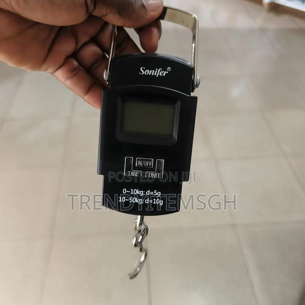 50kg Electronic Portable Hanging Luggage Scale photo 4