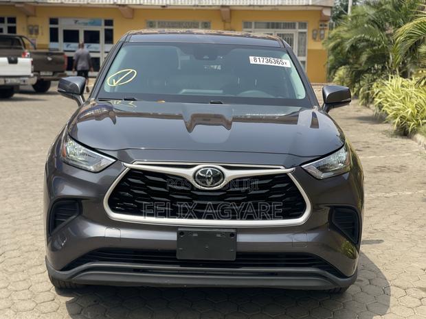 Toyota Highlander LE AWD 2020 Gray
