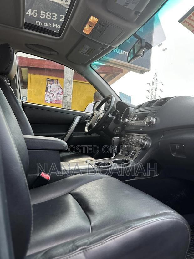 Toyota Highlander 2012 Black