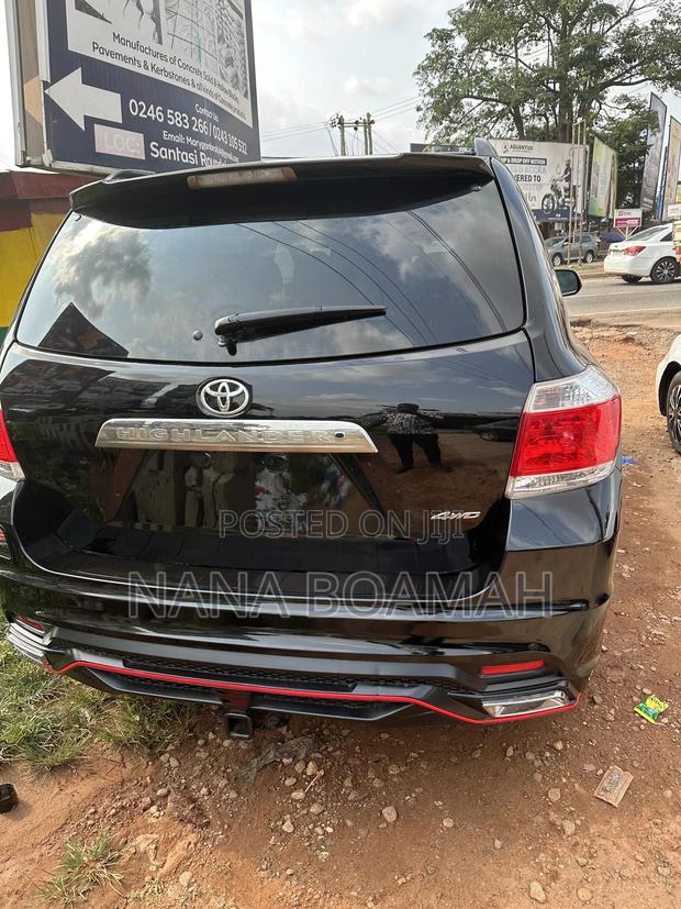 Toyota Highlander 2012 Black