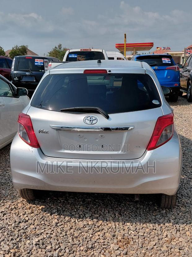 Toyota Vitz 2013 Gray