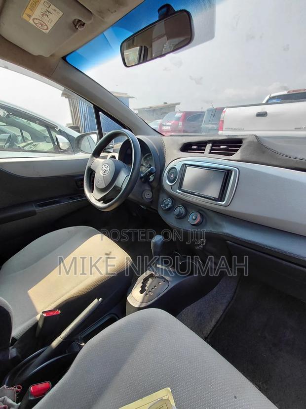 Toyota Vitz 2013 Gray