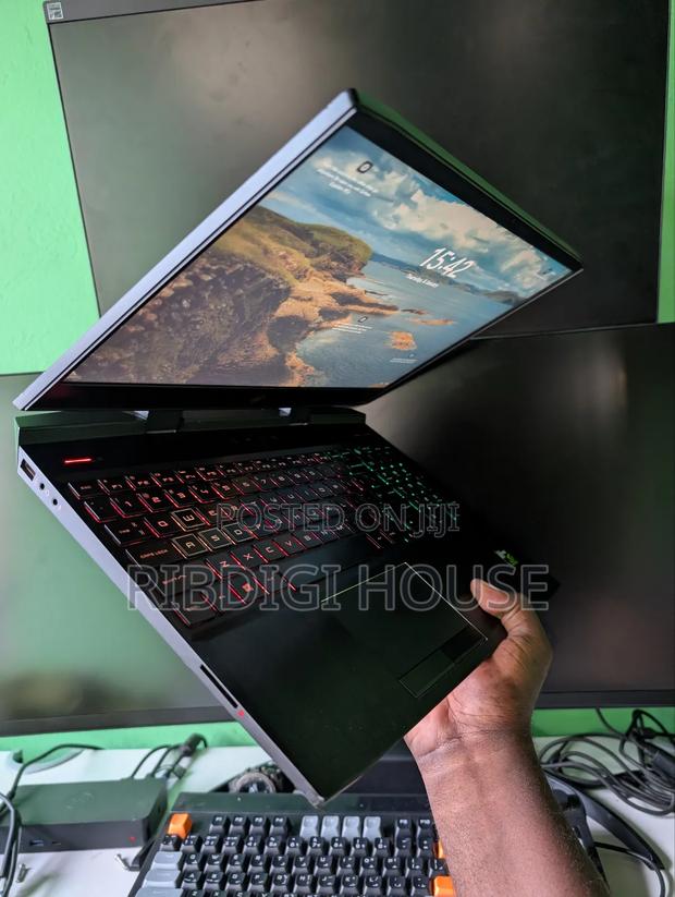 Laptop HP Omen 15 32GB Intel Core 5 SSD 512GB photo 2