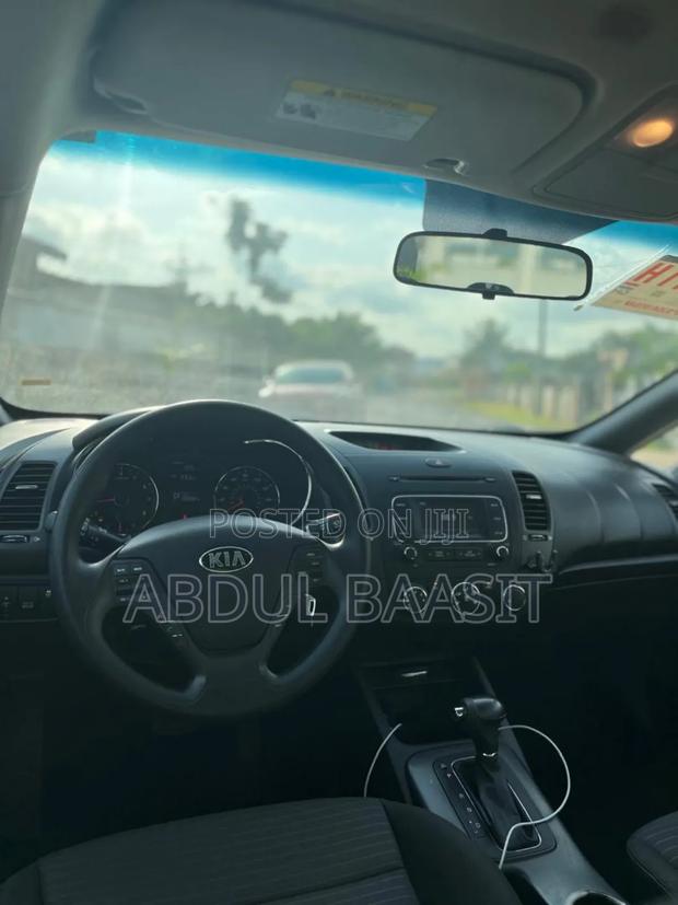 Kia Forte LX Hatchback 2016 Red