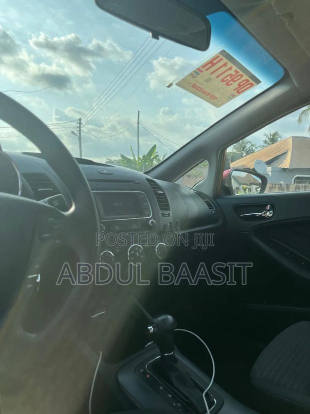 Kia Forte LX Hatchback 2016 Red