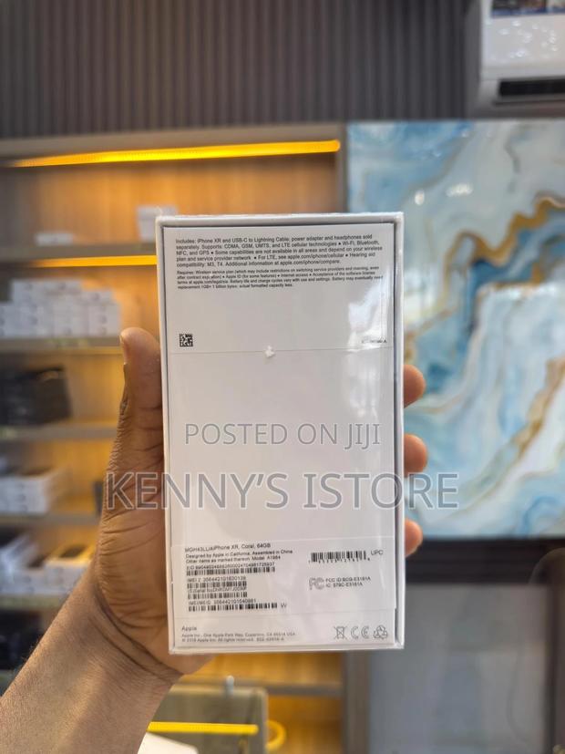 New Apple iPhone XR 64 GB Orange · Photo 3